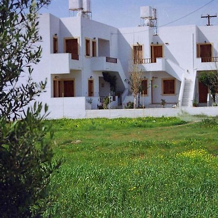 Pela Apartments سيسي المظهر الخارجي الصورة